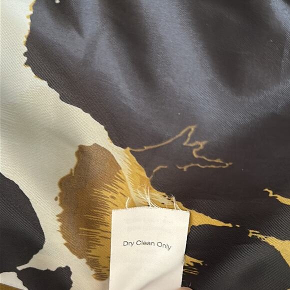 CAbi | Luxe Tux Blazer Size 4 - Picture 9 of 12